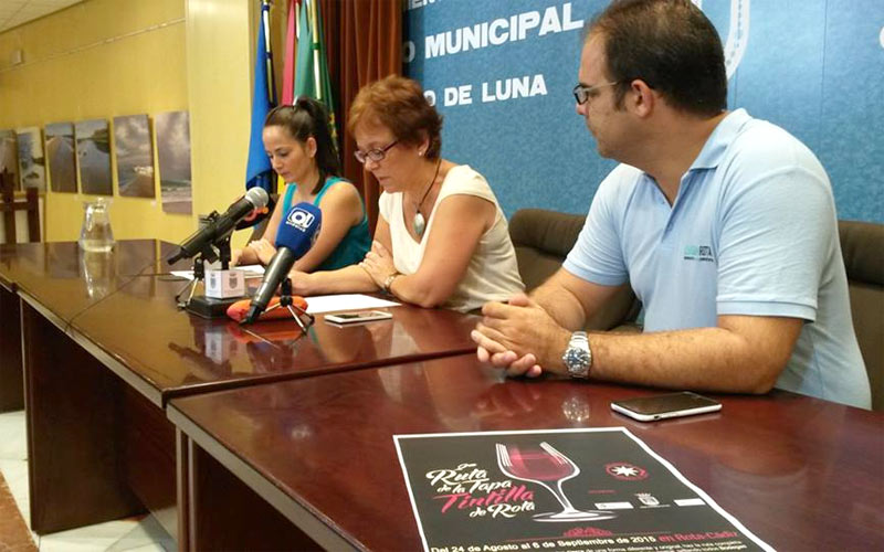 Una veintena de establecimientos participa en la II Ruta de la Tapa ‘Tintilla de Rota’, en el marco de la VII Jornada de la Tintilla