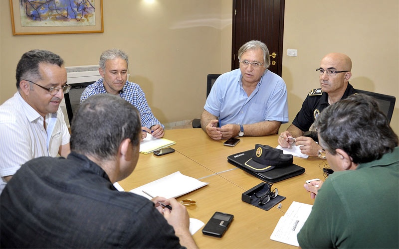 El Gobierno jerezano traslada a los vecinos que tiene entre sus prioridades la “revitalización” de los barrios del centro histórico