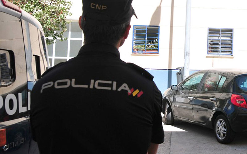 La “importante” actividad preventiva en Cádiz de la Policía Nacional en verano se traduce en 1.121 multas por consumo de drogas