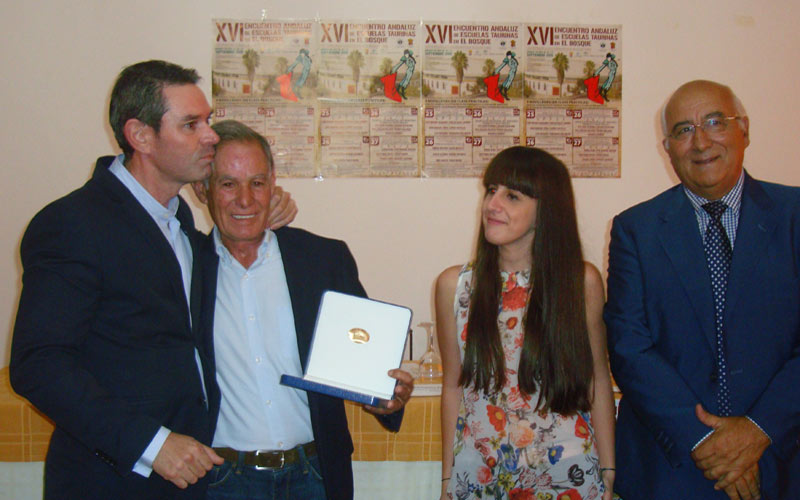 Ruiz Miguel, Medalla de Oro de la Federación de Escuelas Taurinas de Andalucía