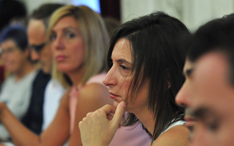 El PSOE se pregunta si el bipartito “defiende las mismas políticas de vivienda que el PP. En materia económica parece que sí”