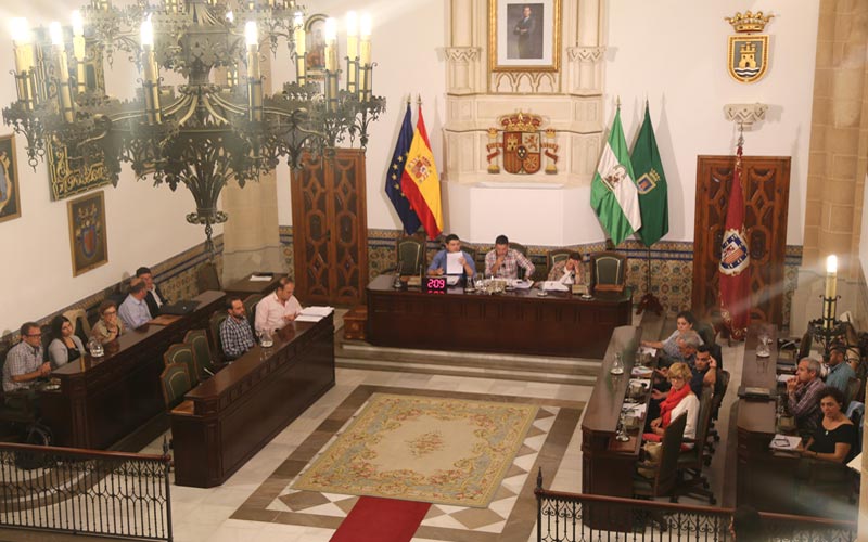 Rota se declara municipio libre de desahucios