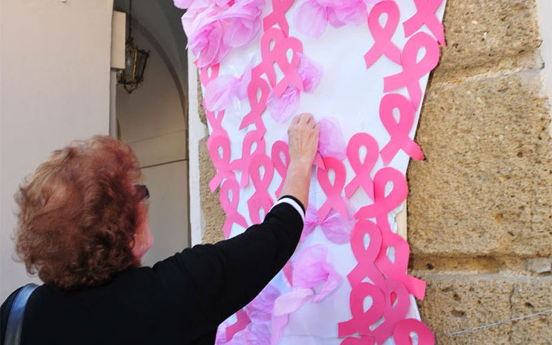 Los hospitales Puerta del Mar y Jerez ofrecen ya “consejo genético oncológico” buscando reducir la incidencia del cáncer de mama