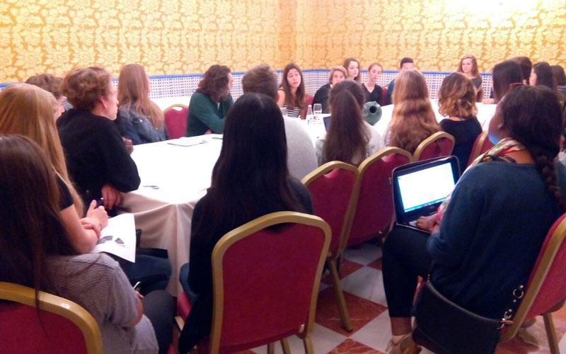 Estadounidenses ‘estudian’ la experiencia de Podemos en Cádiz 