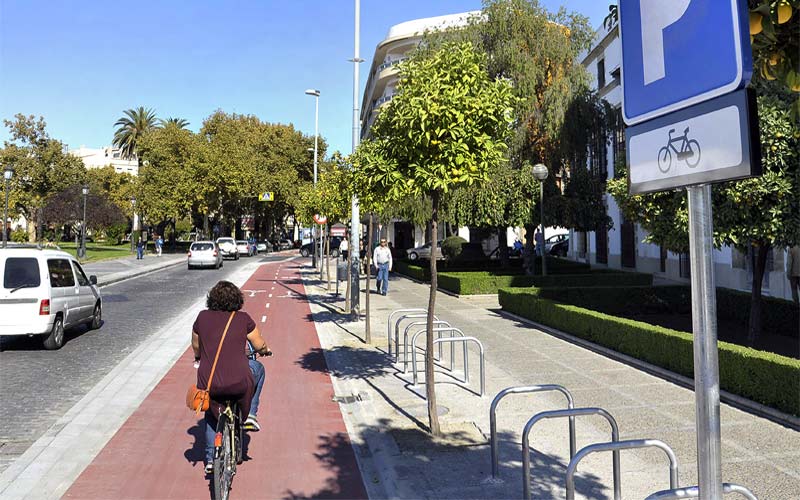Movilidad supervisará junto a colectivos implicados los tramos de nuevo carril bici que precisan refuerzo de seguridad vial