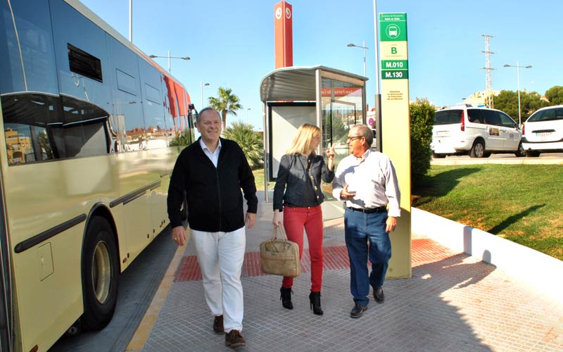 El autobús entre San Fernando y el campus de Puerto Real amplía su recorrido hasta la zona de la estación de trenes
