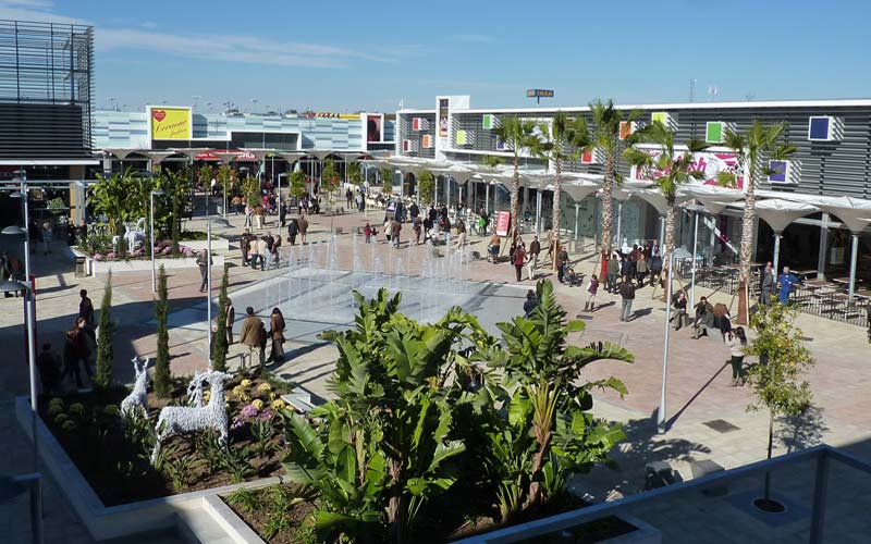 El centro comercial Luz Shopping, hoy día con 1.500 empleados, está de cumpleaños: en cinco años suma 47 millones de visitas