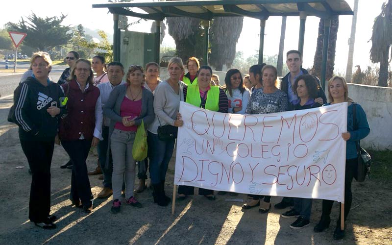 Denuncian ante Trabajo el “peligro para la salud” que supone el “mal estado” del colegio Lomopardo, y además con uralita