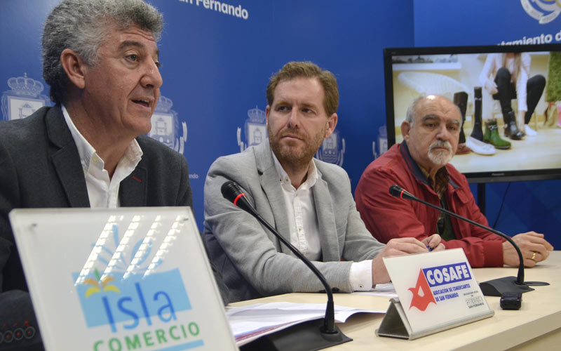 El trenecito de Acosafe se suma como cada año a la Navidad isleña