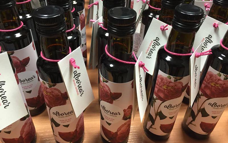Agamama presenta su marca ‘Alborear Abrazos Solidarios’, buscando entre sus potenciales clientes una “emoción positiva”