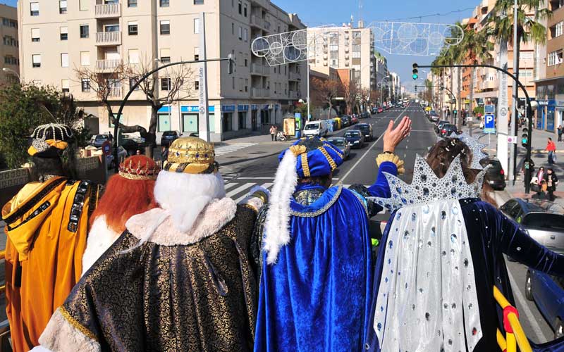 Las cabalgatas de Reyes ‘toman’ este martes la Bahía