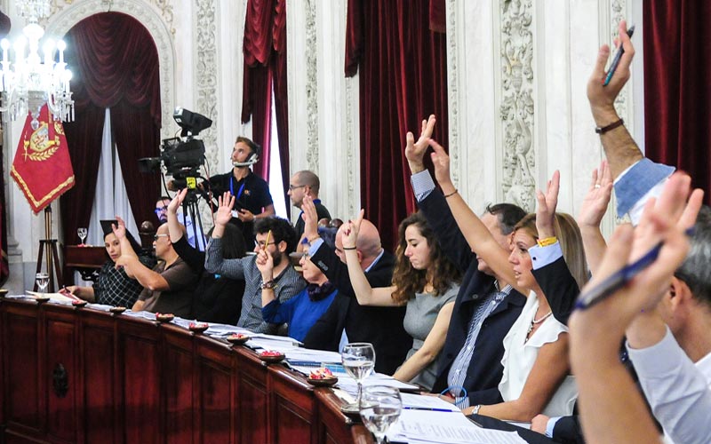 La oposición gana presencia en las noticias de Onda Cádiz y la pierde en las de Onda Jerez tras las elecciones municipales