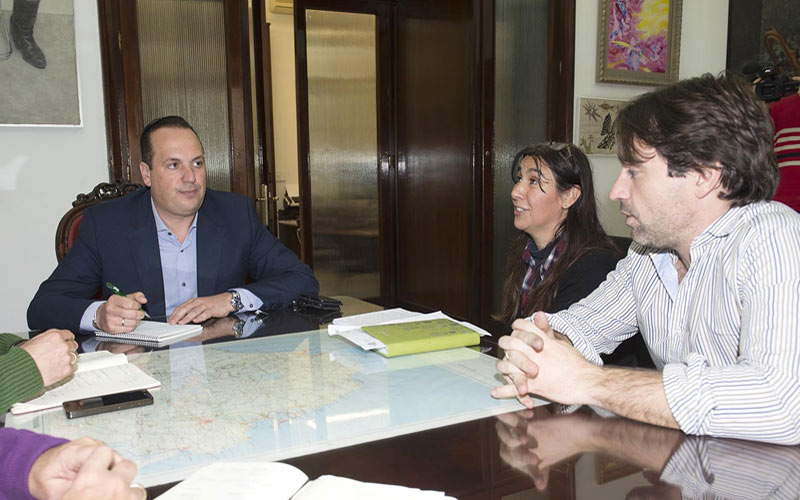 La Diputación de Cádiz recupera cuatro años después su “relación” con la Apdha