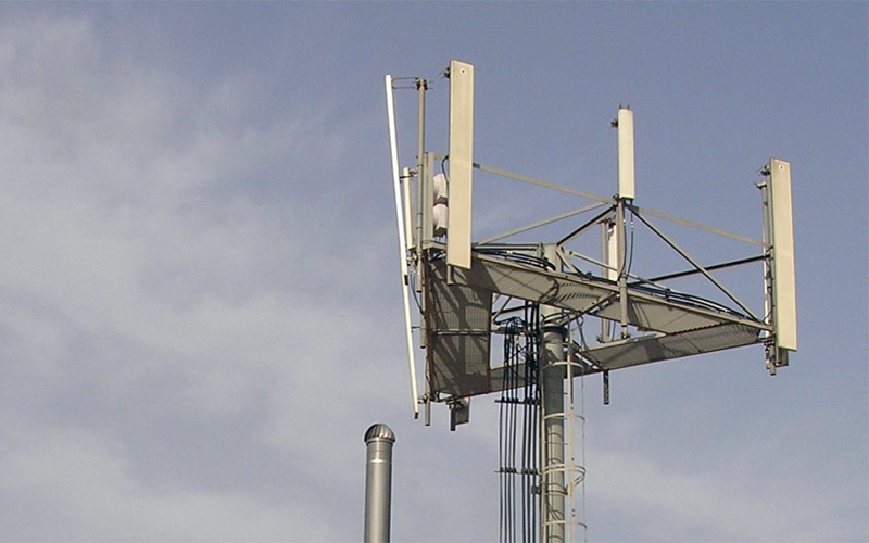 El Ayuntamiento jerezano intentará negociar con las compañías sus planes de implantación de antenas, pues “ya no decide nada”