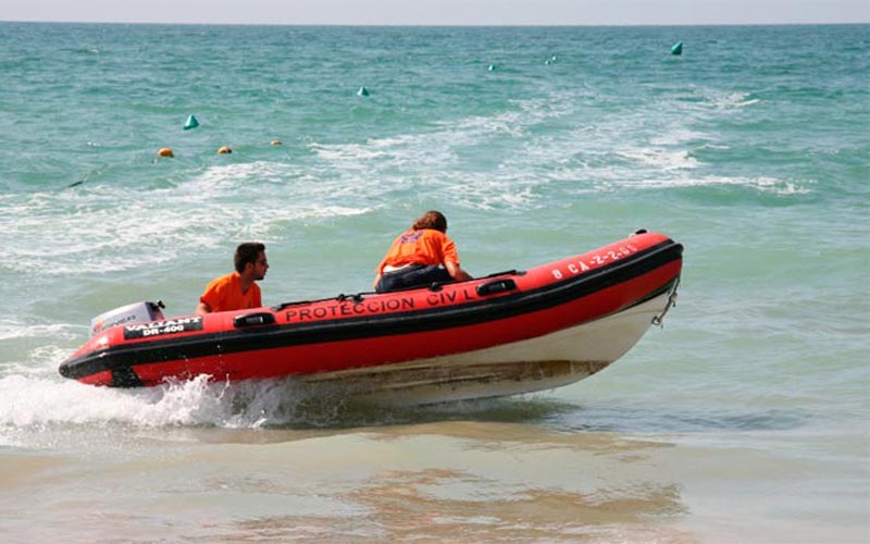 El Ayuntamiento de Rota abre hasta el 7 de marzo la bolsa de trabajo para personal de socorrismo para la temporada de playas