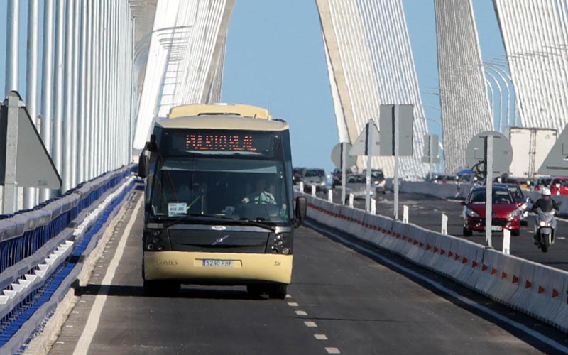 Los autobuses y catamaranes del Consorcio de Transportes Bahía de Cádiz acumularon en 2015 más de 5,5 millones de usuarios
