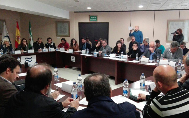 Políticos y trabajadores, unidos en pro de una estrategia común a largo plazo que garantice la viabilidad de los astilleros gaditanos