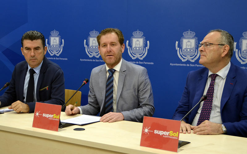 Alrededor de 10.000 escolares isleños participan esta semana en una nueva edición de ‘Desayuno saludable andaluz’ por el 28-F