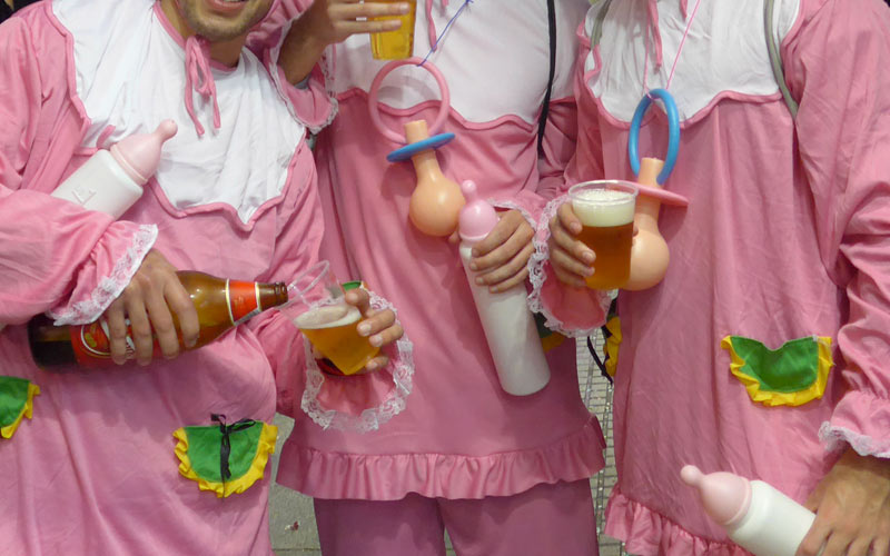 Un 3,7% de positivos por alcohol y un 37% por drogas en los controles de la DGT en los accesos a Cádiz durante el Carnaval