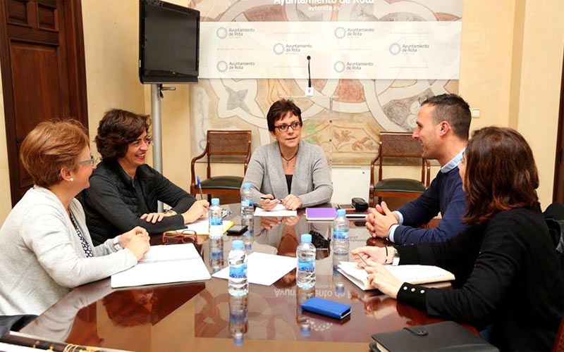 Rota, Chipiona y Sanlúcar sondean un proyecto turístico común