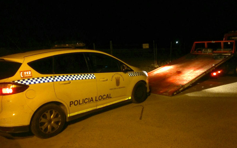 Enésima denuncia sobre el mal estado de los pocos vehículos de la Policía Local de Jerez, tras quedarse uno de ellos sin frenos