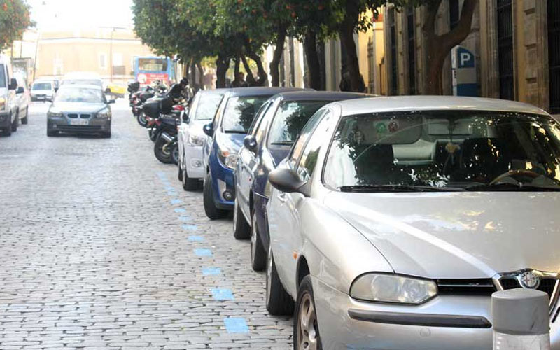 La zona azul en Jerez comienza una ampliación del 50% firmada años atrás por el PP: debe sumar otras 1.800 plazas de pago