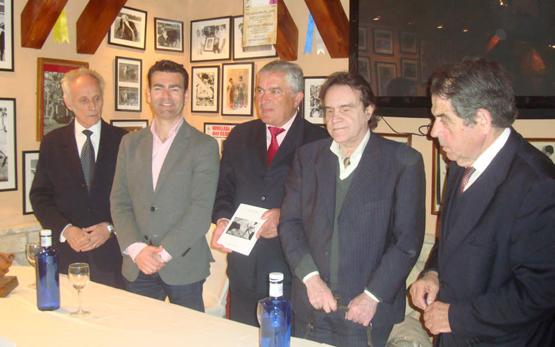 Presentada en el museo portuense que lleva su nombre la obra ‘José Luis Galloso, la historia de un torero’