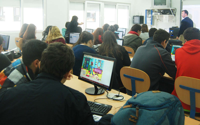 La “cultura emprendedora” se fomenta en clase, desde Primaria a la Universidad, entre 9.200 estudiantes gaditanos durante 2015