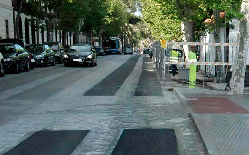 Vila le replica a Araujo que los cambios en el carril bici “ya estaban planteados” en la comisión “y contaron con su propio beneplácito”