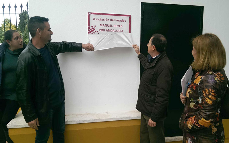 La Asociación de Parados Manuel Reyes por Andalucía ya cuenta con sede en un pequeño local municipal del parque de Santa Ana