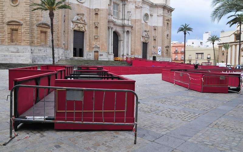 Aplauden los “avances en la aconfesionalidad” del Ayuntamiento tras decidir el bipartito que no irá oficialmente a las procesiones