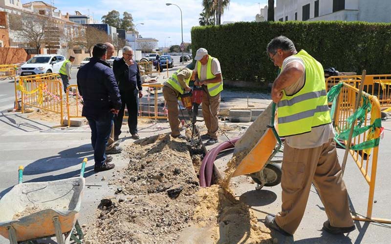 Una nueva rotonda en la avenida Príncipes de España para acabar con un punto negro del tráfico de Rota