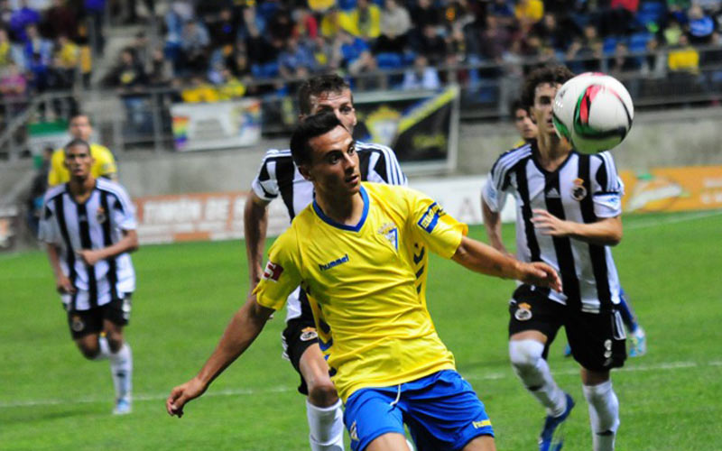 La Balona también le remonta al Cádiz