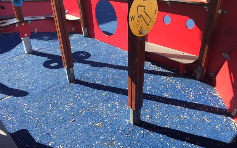 Reclaman un plan de mantenimiento y limpieza para parques infantiles y zonas de juego