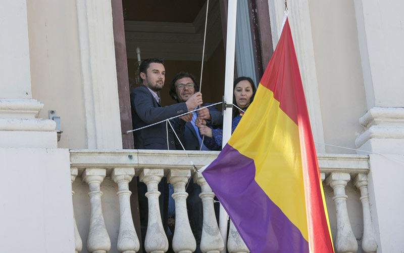 “Para seguir caminando hacia el futuro hay que honrar y respetar a los que lucharon por el presente que hoy tenemos”