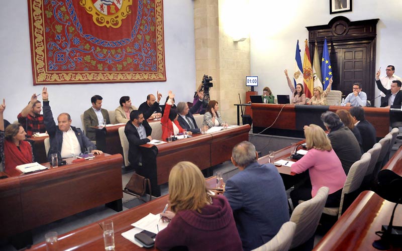 El nuevo plan de ajuste del Ayuntamiento de Jerez “sin medidas traumáticas” sale adelante sólo con los votos de PSOE y Ganemos