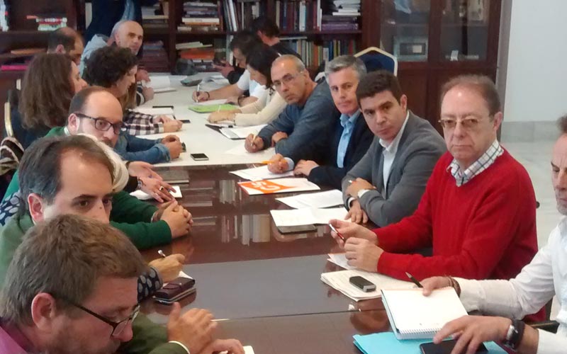 Constituida la mesa interparlamentaria por el empleo en la Bahía, sin la participación del PSOE y con presencia de la sociedad civil