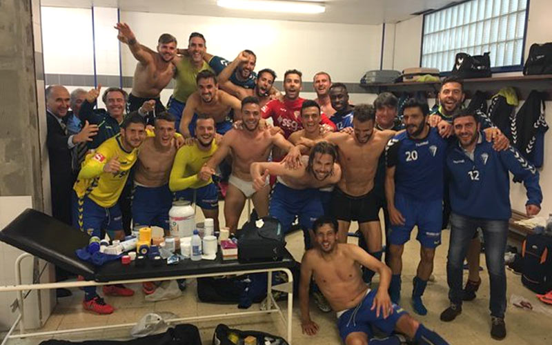 El Cádiz acalla a muchos incrédulos apeando al Ferrol