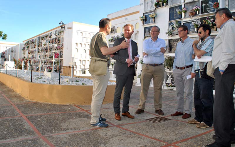 Respaldo municipal a la Asociación de Memoria Democrática para la exhumación de los asesinados de la fosa común del cementerio