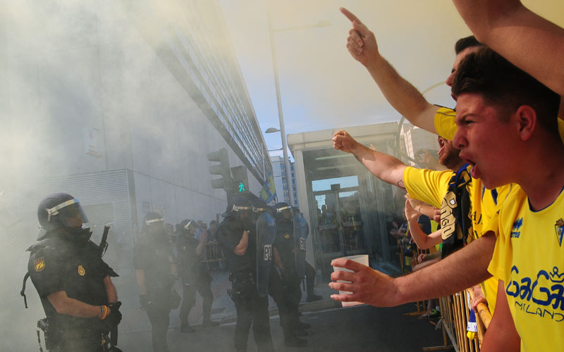 El presidente del Cádiz CF exige explicaciones a la Policía por el dispositivo del domingo: “la afición sólo quería animarnos”