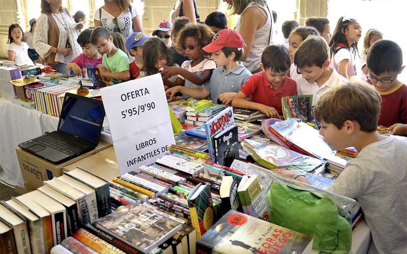 La Feria del Libro 2016 se acerca a las 9.000 visitas
