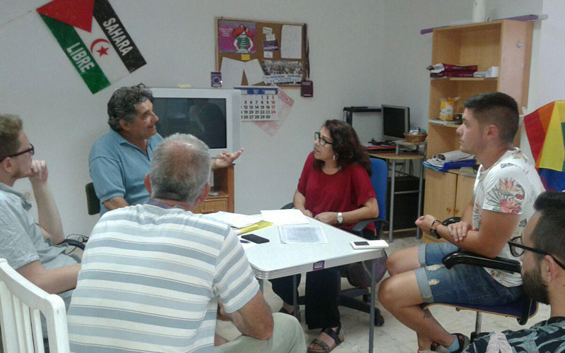 Podemos elevará al Parlamento andaluz los “problemas” de los mariscadores, que “no se merecen un Gobierno isleño antiobrero”