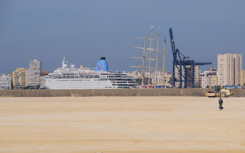 Bruselas ‘confía’ en la nueva terminal de contenedores de Cádiz