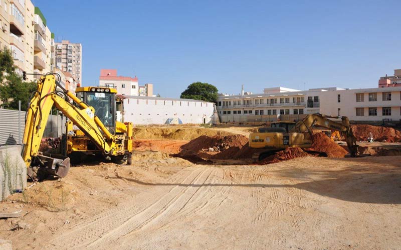 “Con Podemos e IU una empresa construirá un supermercado en San Severiano a cambio de poner una pista y un gimnasio encima”