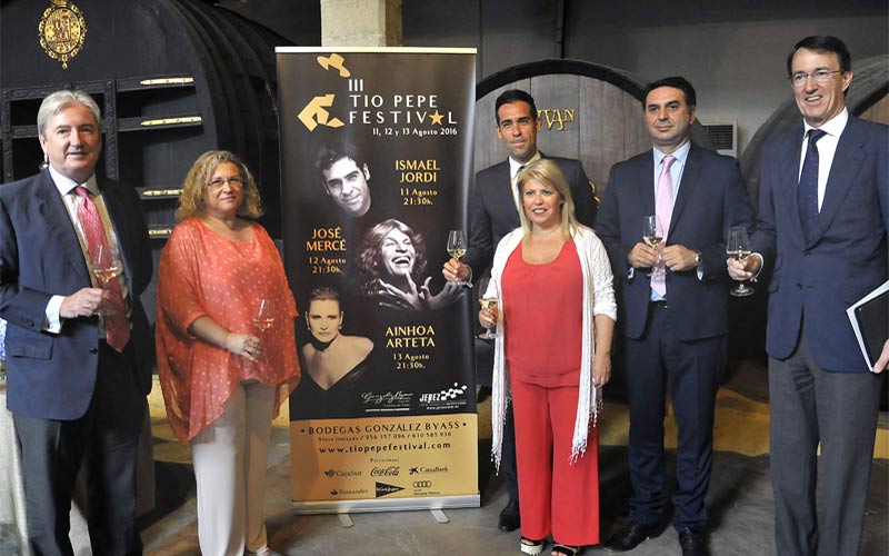 Arteta, Mercé e Ismael Jordi, en el cartel del III Tío Pepe Festival