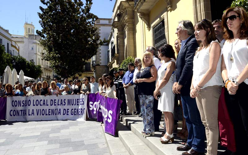 Jerez condena el “terrorismo machista”