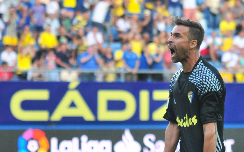El Cádiz sorprende al Atlético y le peleará ‘su’ Trofeo al Málaga