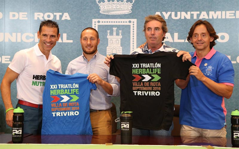 La XXI Triatlón Villa de Rota, el primer domingo de septiembre