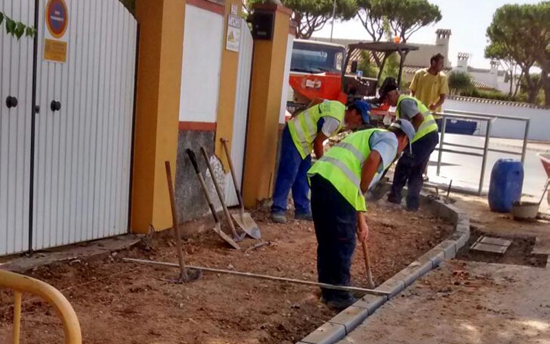 Continúan las mejoras en el acerado