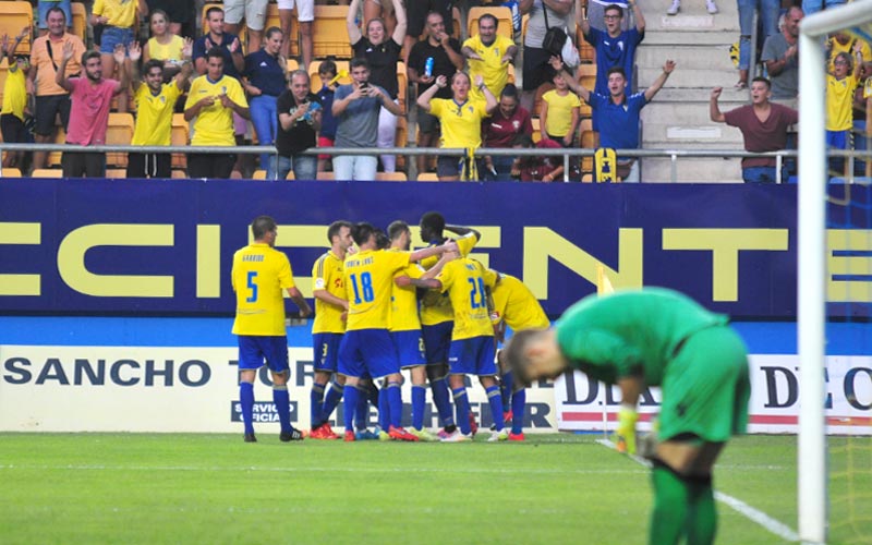 El Cádiz se ‘venga’ de tanto Levante, en la Copa
